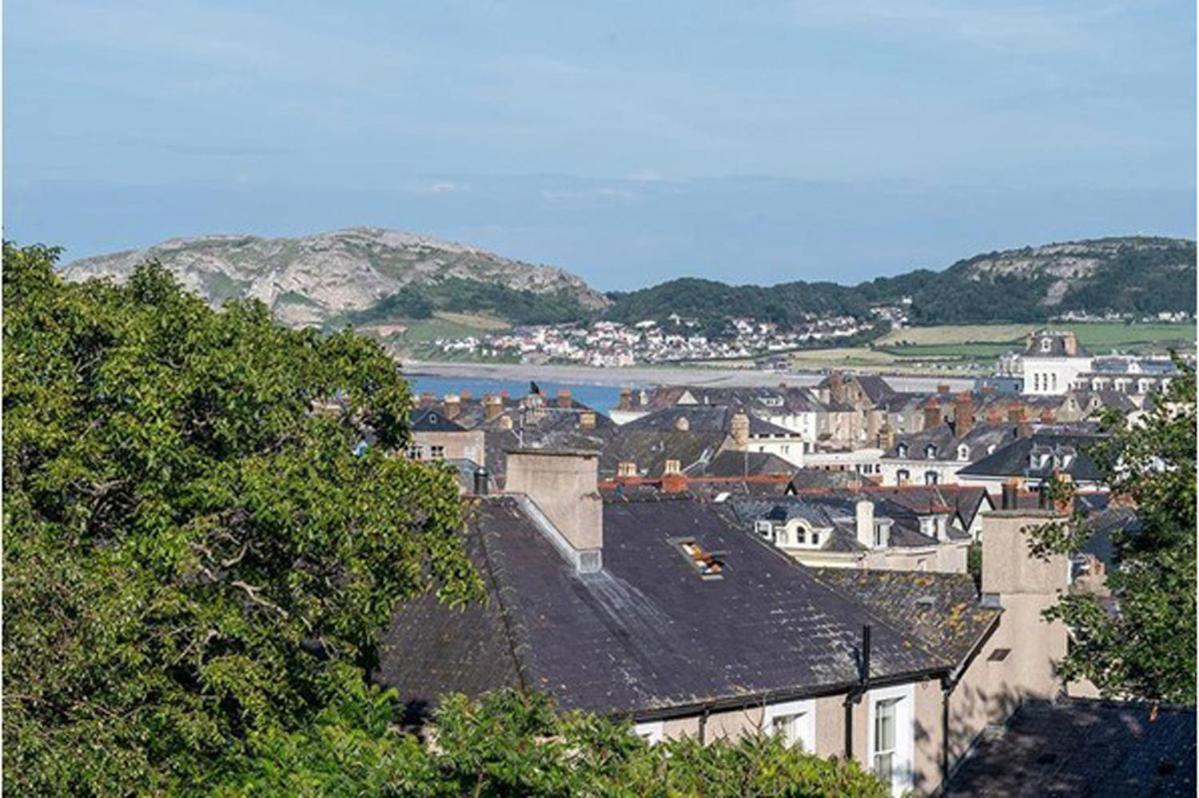 St Katherines Villa Llandudno Exterior photo